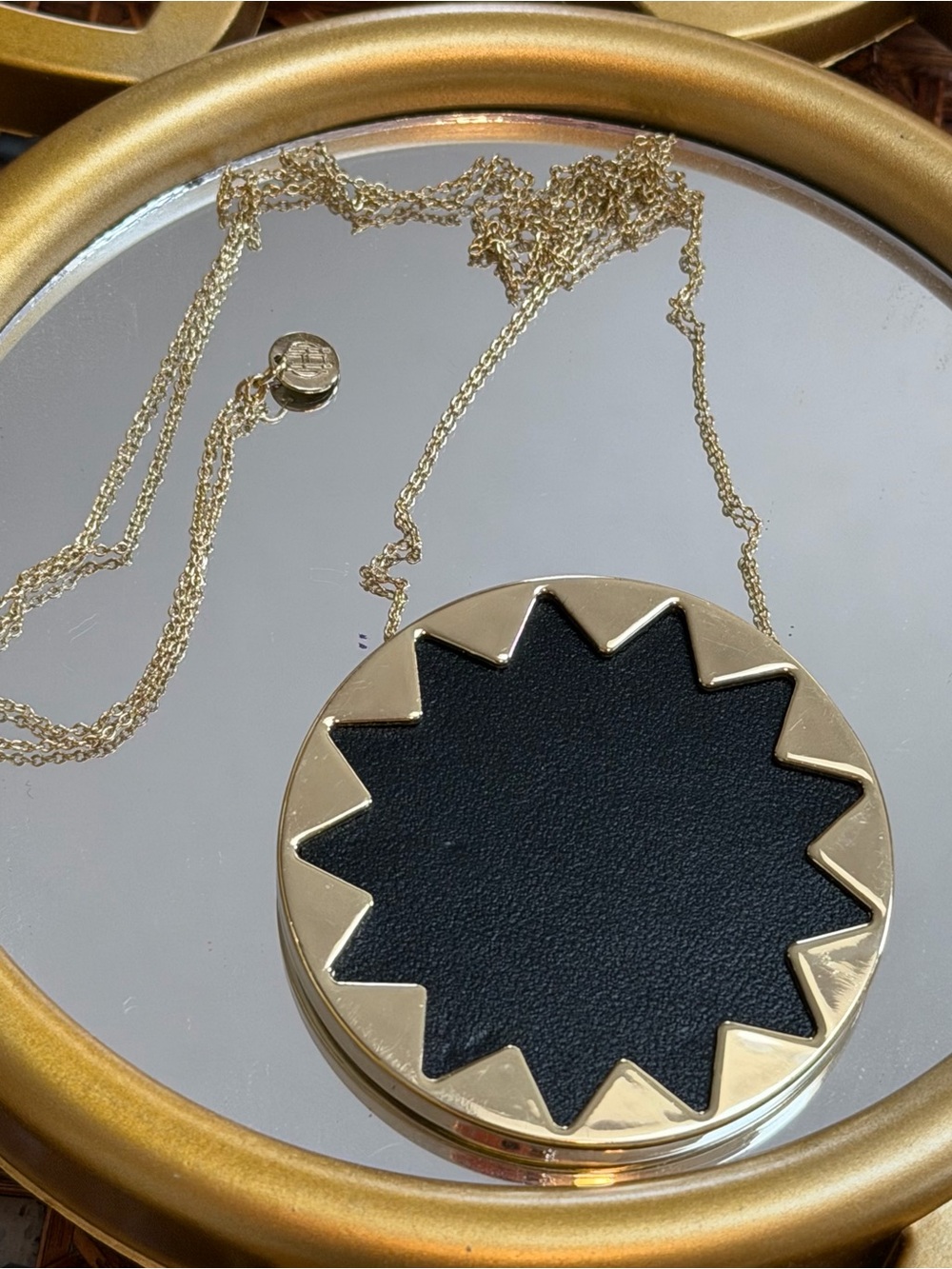 House of Harlow 1960 Gold and Black Starburst Pendant Necklace